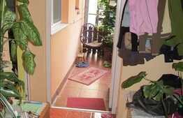 De vanzare 3 camere, 60 mp utili, 14 mp beci, zona zona Piata 1 Mai!