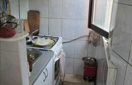 De vanzare 3 camere, 60 mp utili, 14 mp beci, zona zona Piata 1 Mai!