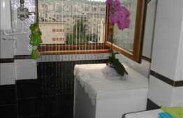 3 camere, 74 mp utili, decomandat, 2 balcoane si terasa, zona Kaufland!