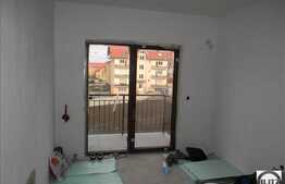 De vanzare apartament 3 camere, 68 mp, zona strazii Mircea Eliade. Semifinisat!