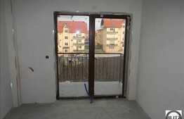 De vanzare apartament 3 camere, 68 mp, zona strazii Mircea Eliade. Semifinisat!