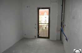 De vanzare apartament 3 camere, 68 mp, zona strazii Mircea Eliade. Semifinisat!