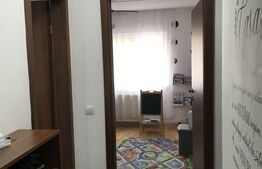 Apartament 3 camere, 80 mp, etaj intermediar, Tractorul