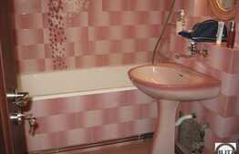 Vanzare 4 camere, decomandat,95 mp, 2 boxe la subsol, parcare, zona P-ta Cipariu