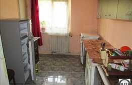 De vanzare 2 camere, compartimentare decomandata, 52 mp utili, zona Dambovitei