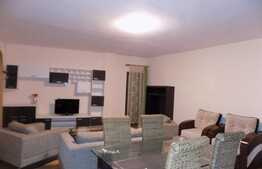 Inchiriere 3 camere, 87 mp, in imobil nou tip vila, zona strazii Bacovia