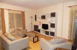 Inchiriere 3 camere, 87 mp, in imobil nou tip vila, zona strazii Bacovia