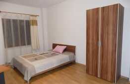 Inchiriere 3 camere, 87 mp, in imobil nou tip vila, zona strazii Bacovia