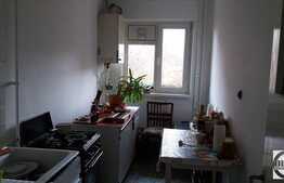 Apartament 4 camere, 85 mp, decomandat, etaj intermediar, zona strazii Parang