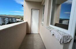 Apartament 3 camere, nou, 54 mp, parcare, zona Cetatii 