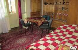 Apartament 2 camere, 58 mp, imobil tip casa/vila, parcare zona strazii Decebal