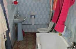 Apartament 2 camere, 58 mp, imobil tip casa/vila, parcare zona strazii Decebal