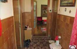 Apartament 2 camere, 58 mp, imobil tip casa/vila, parcare zona strazii Decebal