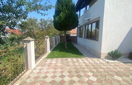 Casa de vanzare 6 camere LUX , 220 mp , Sacele zona Bunloc 