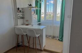 Garsoniera moderna, etaj intermediar, panorama, 32mp, zona Detunata