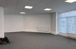 Parter , complex mixt, open space, 2 accese, acces facil. 