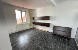 Spatiu comercial, vad excelent, 120 mp, parcare, zona Calea Turzii 