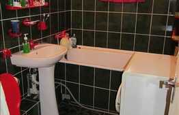 De vanzare apartament cu 2 camere, 56,21 mp utili, semidecomandat, zona BRD!