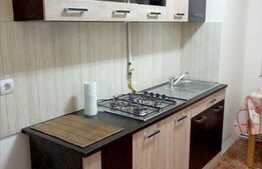 De inchiriat 2 camere, 60 mp, decomandat, zona Theodor Mihali!