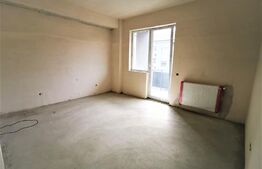 Apartament 3 camere, 59 mp, semifinisat cu terasa, zona Terra