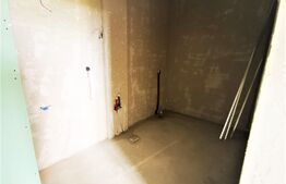 Apartament 3 camere, 59 mp, semifinisat cu terasa, zona Terra