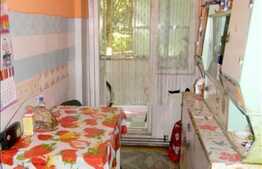 De vanzare 3 camere, 65 mp utili, decomandat, zona strazii Parang!