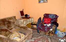 De vanzare 3 camere, 65 mp utili, decomandat, zona strazii Parang!