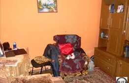 De vanzare 3 camere, 65 mp utili, decomandat, zona strazii Parang!