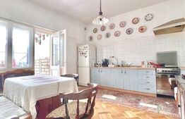 Exclusiv! Casa cu arhitectura medievala, 200 mp utili, 500 mp teren, Gheorgheni