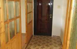 De vanzare 3 camere, 66,5 mp, decomandat, 1 loc de parcare, zona strazii Dunarii