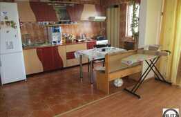 Apartament 4 camere, decomandat, 80 mp, loc parcare, boxa, zona Piata Marasti!