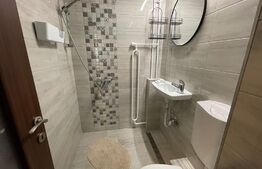 Apartament 3 camere, decomandat, 80 mp, parcare, zona Catedralei