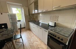 Apartament 3 camere, decomandat, 80 mp, parcare, zona Catedralei