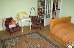 Apartament 3 camere, decomandat, 67 mp utili, parcare, boxa, zona Piata Marasti!