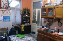 Apartament 2 camere, 65 mp, decomandat, zona Piata Unirii