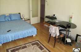 Vanzare 3 camere decomandate, imobil izolat exterior, 65,8 mp, boxa la subsol.