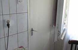 Vanzare 3 camere decomandate, imobil izolat exterior, 65,8 mp, boxa la subsol.