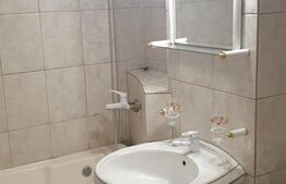 Apartament 3 camere, 55 mp, decomandat, zona Scriitorilor