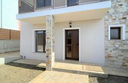 Duplex 145 mp, 5 camere, curte 250 mp, parcare, zona B-dul Muncii