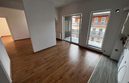 Apartament 3 camere, finisat, 70 mp, parcare, zona Cetății 