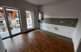 Apartament 3 camere, finisat, 70 mp, parcare, zona Cetății 