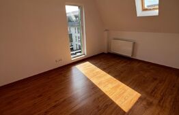 Apartament 3 camere, finisat, 70 mp, parcare, zona Cetății 