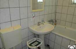 De vanzare 2 camere, decomandat, 60 mp utili, 1 boxa la subsol, zona BRD!