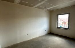 Duplex cu 4 camere semifinisat ,94 mp utili ,zona Avram Iancu