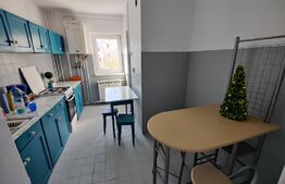 Apartament de 3 camere, decomandat, etaj 3/4, 2 bai, zona Plopilor 