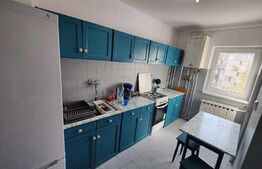 Apartament de 3 camere, decomandat, etaj 3/4, 2 bai, zona Plopilor 
