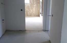 Apartament 3 camere, 80 mp, cu CF, zona Iulius Mall