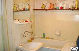 Vanzare 3 camere decomandate, 65 mp, zona Golden Tulip. Loc de parcare si boxa!