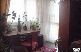 Vanzare 3 camere decomandate, 65 mp, zona Golden Tulip. Loc de parcare si boxa!