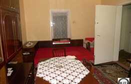 De vanzare 2 camere, 49,6 mp, decomandat, zona strazii Donath!